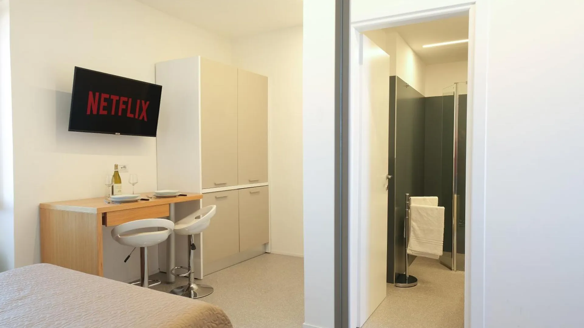 Studio Apartment In The Castle 卡斯特尔萨多